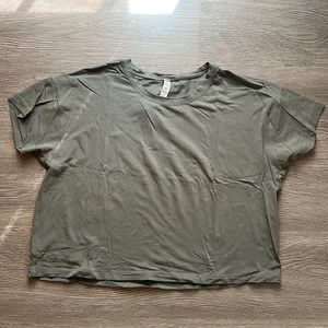 Lululemon cotton crop tee